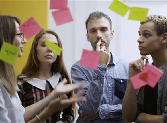 Come costruire team creativi (anche se il tuo settore è “serio”)